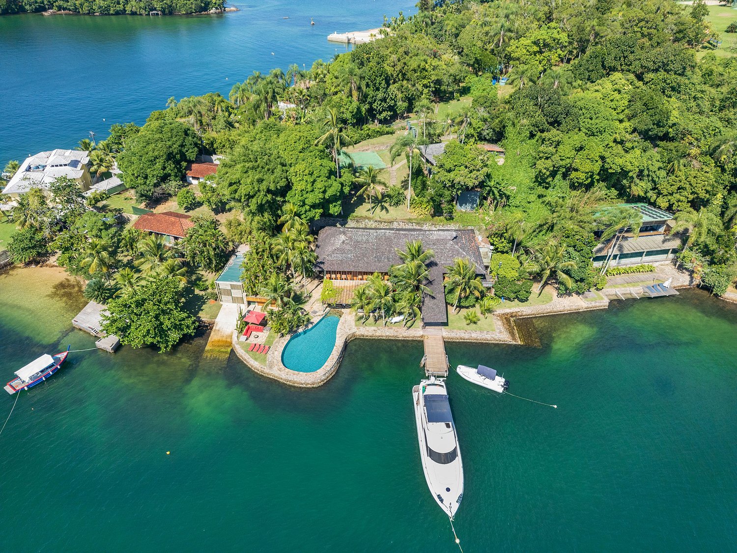 Photo 2 of Island mansion in Angra