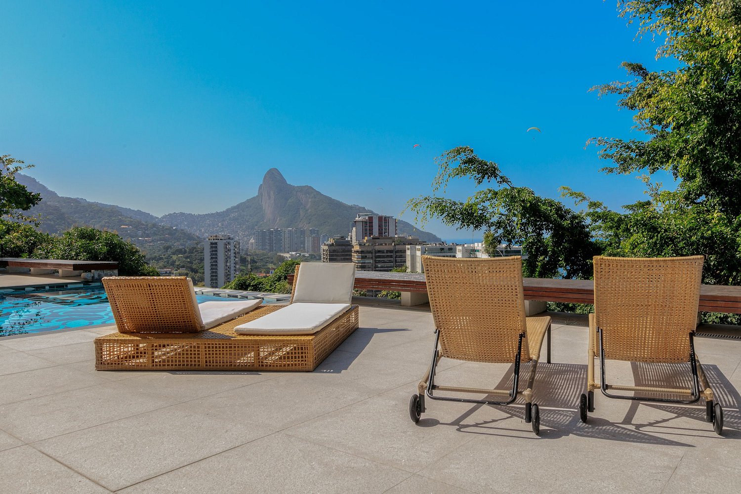 Photo 4 of Modern villa in São Conrado